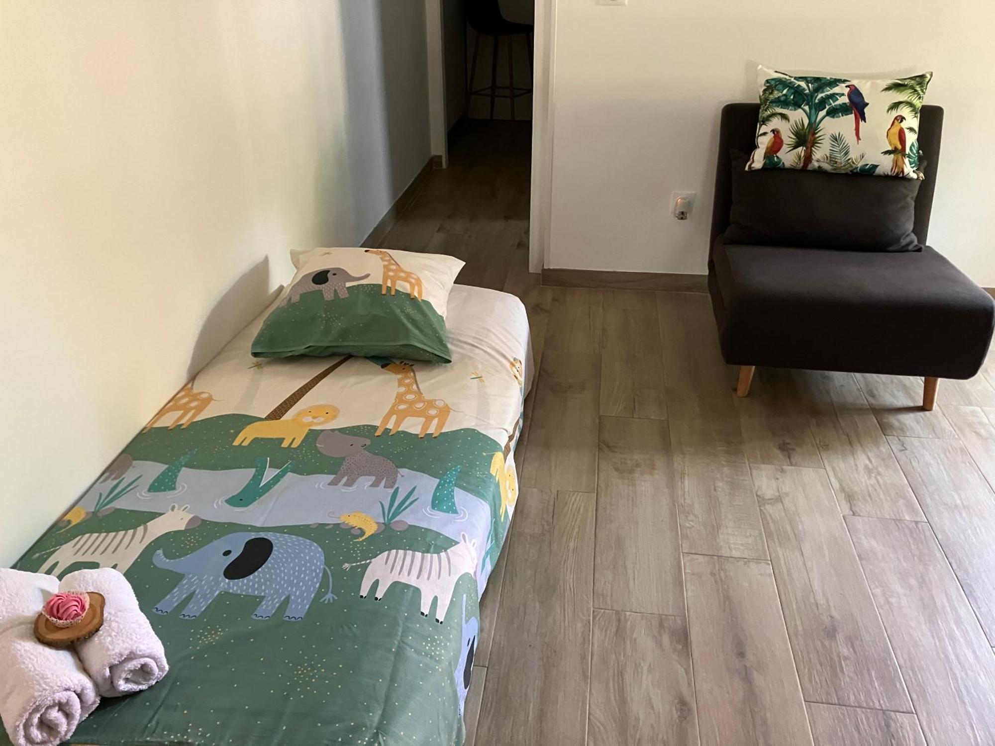 Kazacoco Bungalow A 5 Min A Pieds Du Lagon Ла-Салин-ле-Бен Экстерьер фото
